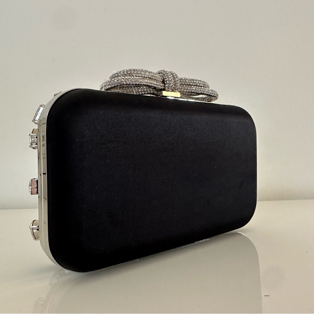 MACH & MACH
Bow Strass Satin Clutch Bag - Picture 12 of 16